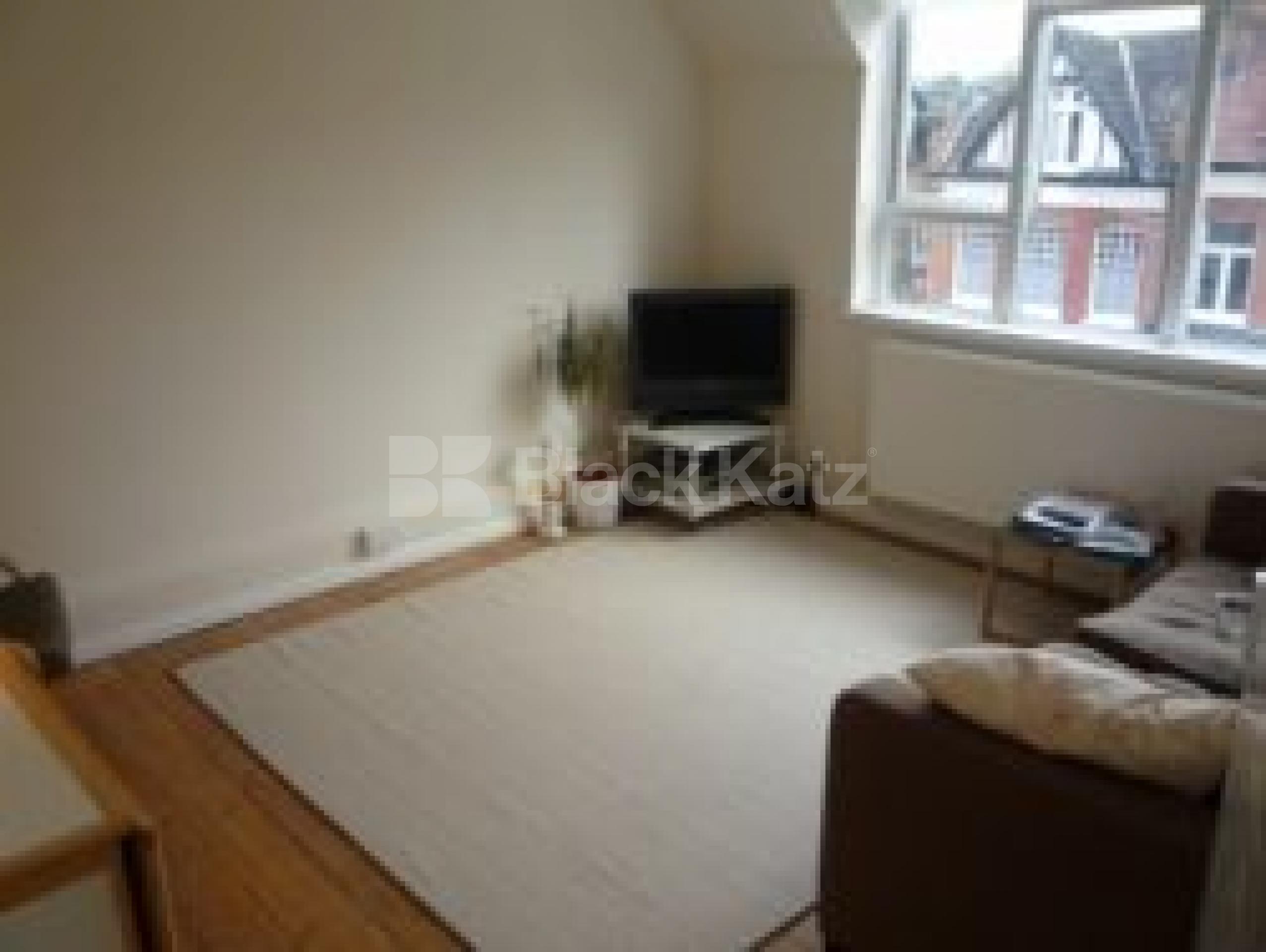 			1 Bedroom, 1 bath, 1 reception Flat			 Nelson Road, CROUCH END N8 N8